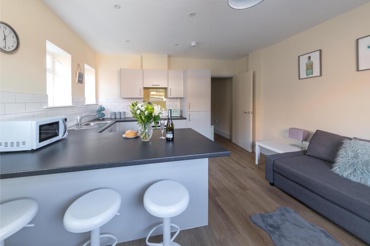 Apartment 4, Isabella House, Aparthotel, By RentMyHouse Hereford Esterno foto